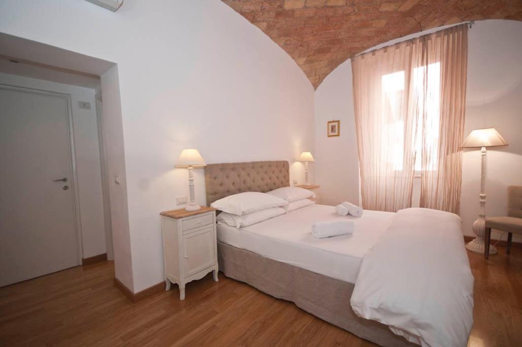 La Finestra Sul Colosseo B&B 1 Roma Eksteriør bilde